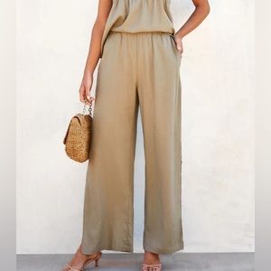 NWT! VICI Kensie Pocketed Side Slit Pants Olive Size Small